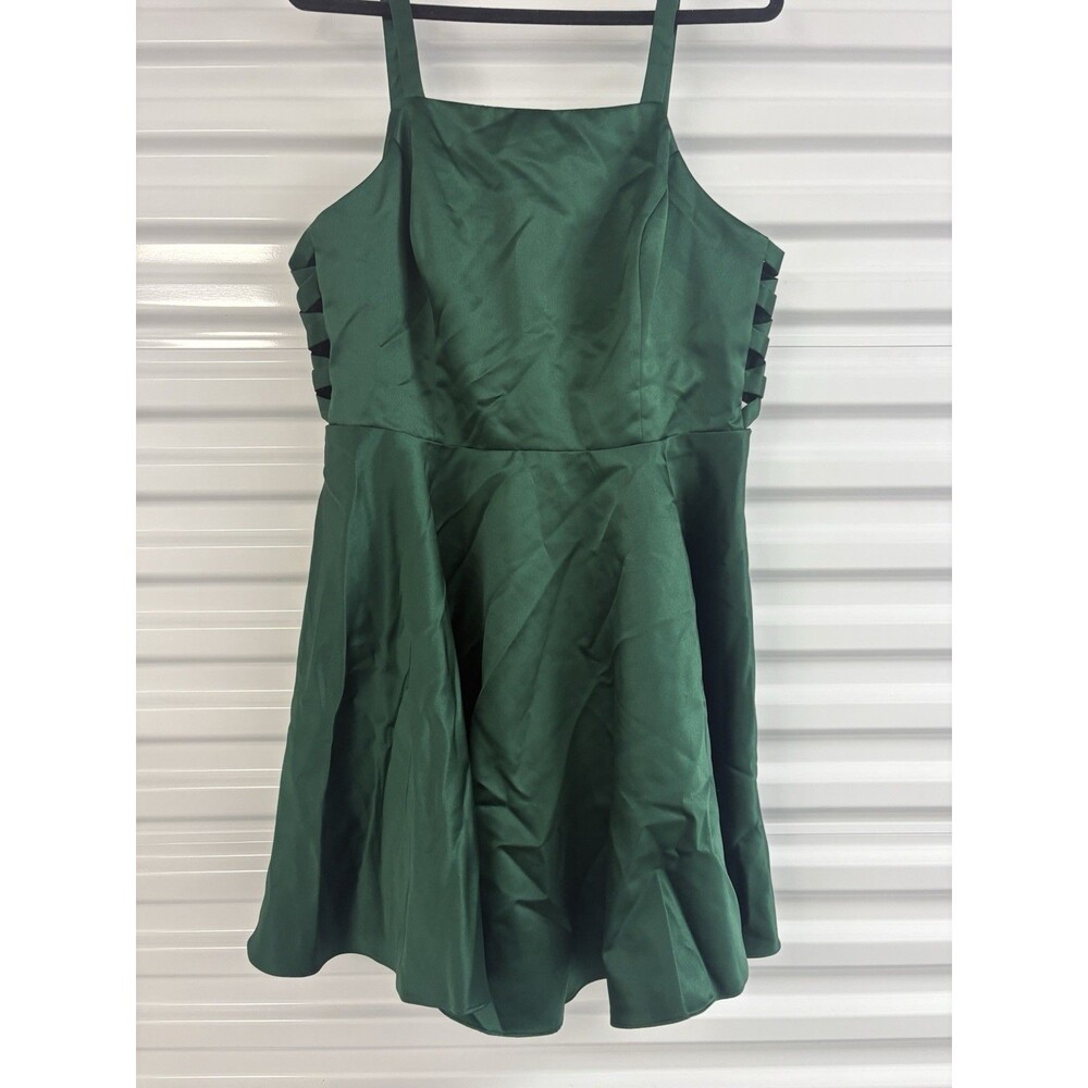 Jules & Cleo NWT Short Silky size 18 Deep Green Dress
